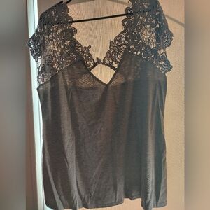 NWOT-CUTE TUNIC TOP